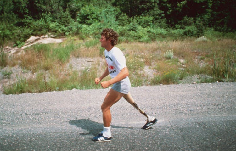 École secondaire Roméo-Dallaire - Barrie, ON | Terry Fox School Run