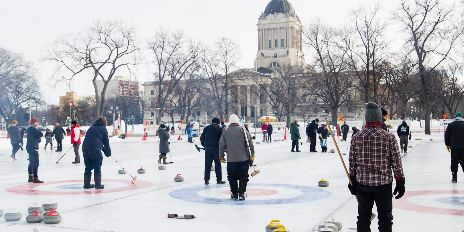 Ironman Outdoor Curling Bonspiel - 2024 | Heart & Stroke Foundation